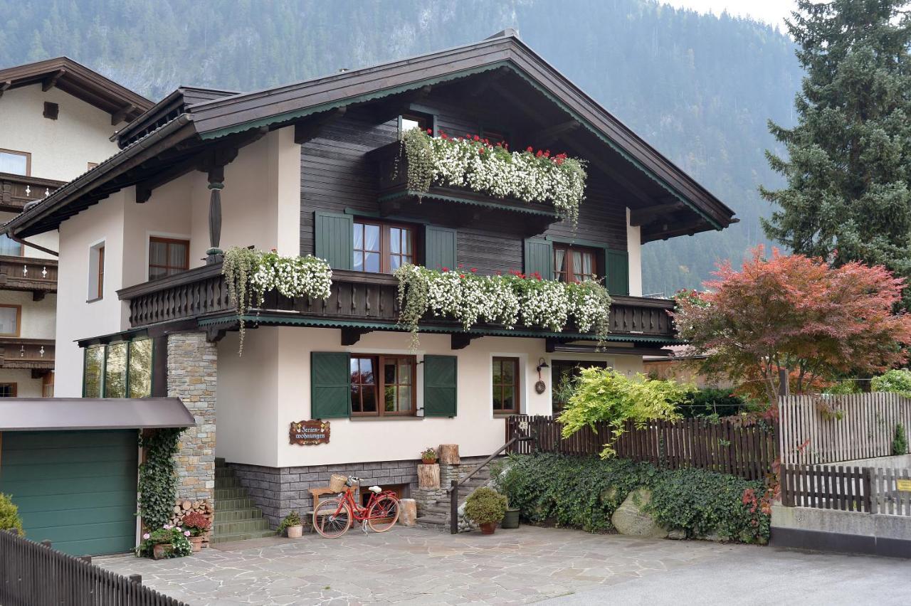 Ferienwohnungen Kircher Mayrhofen Buitenkant foto