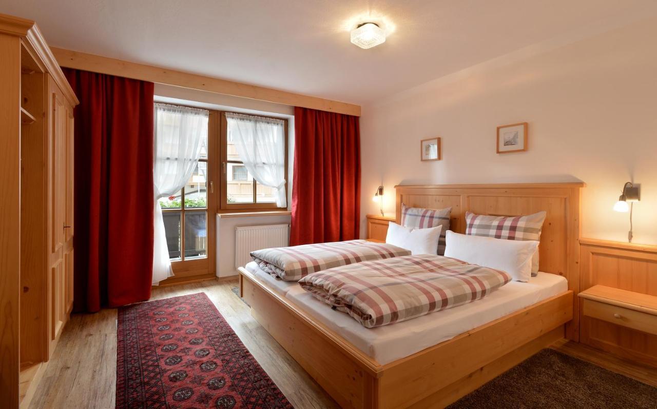 Ferienwohnungen Kircher Mayrhofen Kamer foto