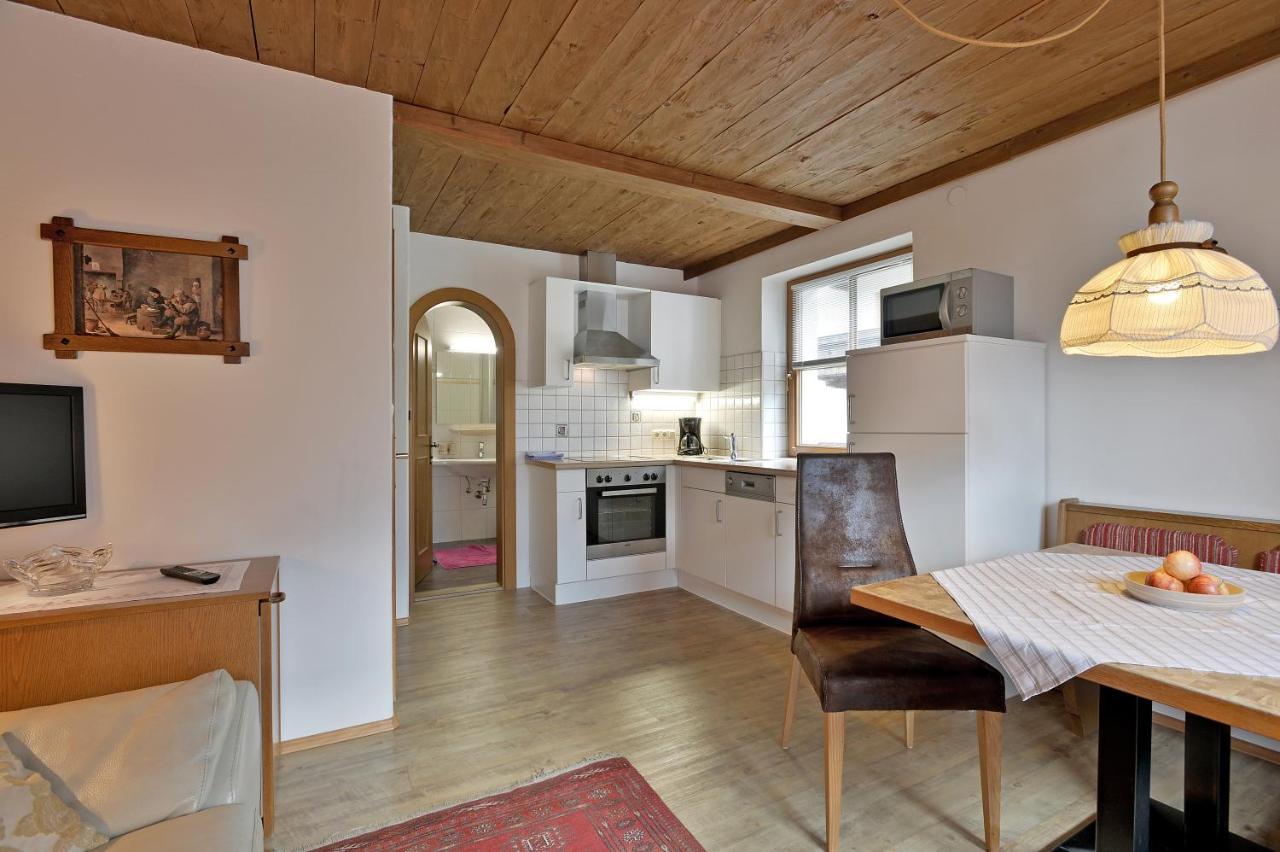 Ferienwohnungen Kircher Mayrhofen Kamer foto